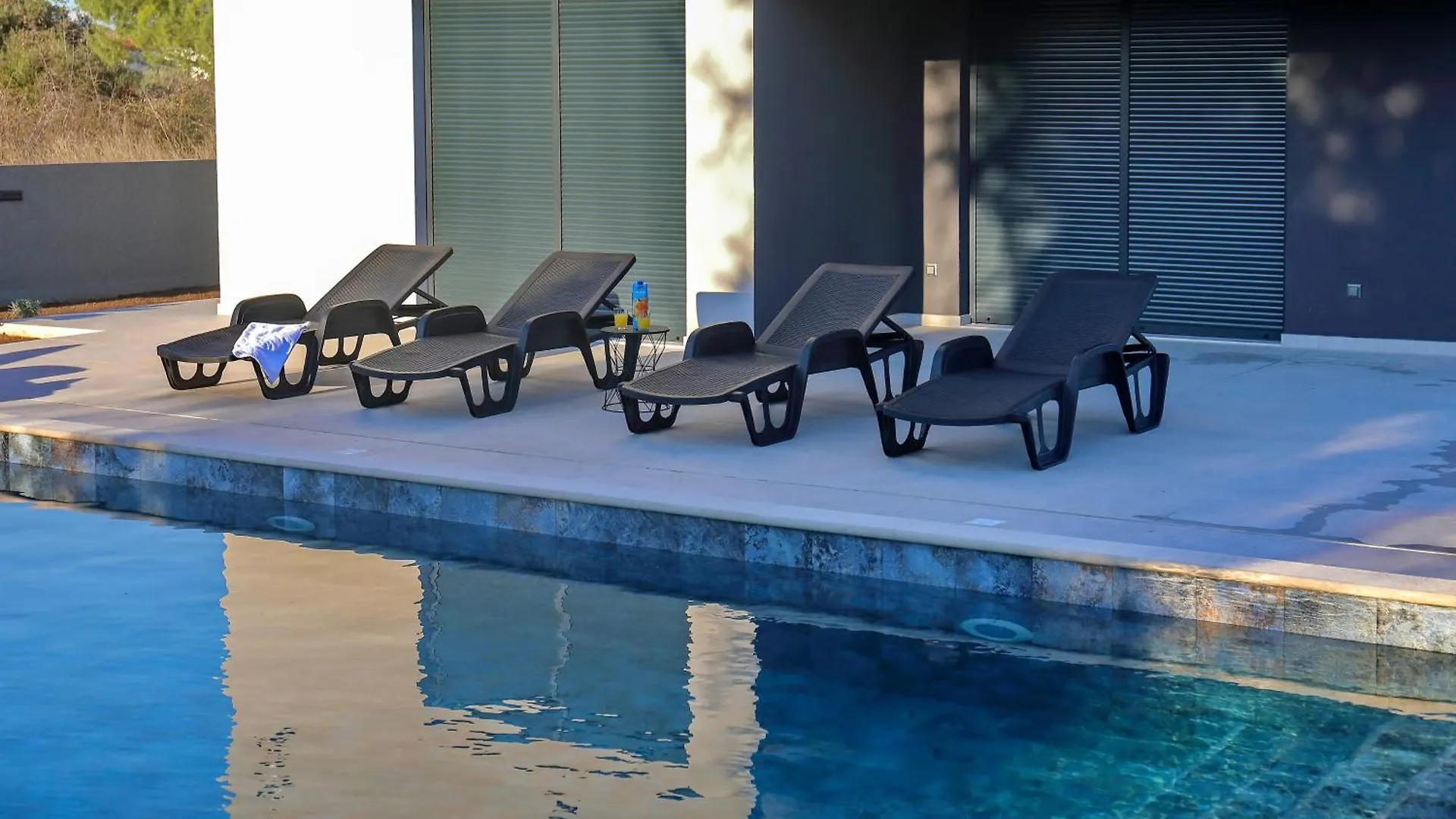Sunny Oasis Apartment Bibinje
