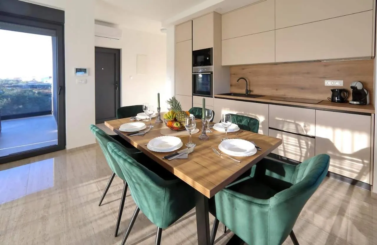 Sunny Oasis Apartment Bibinje