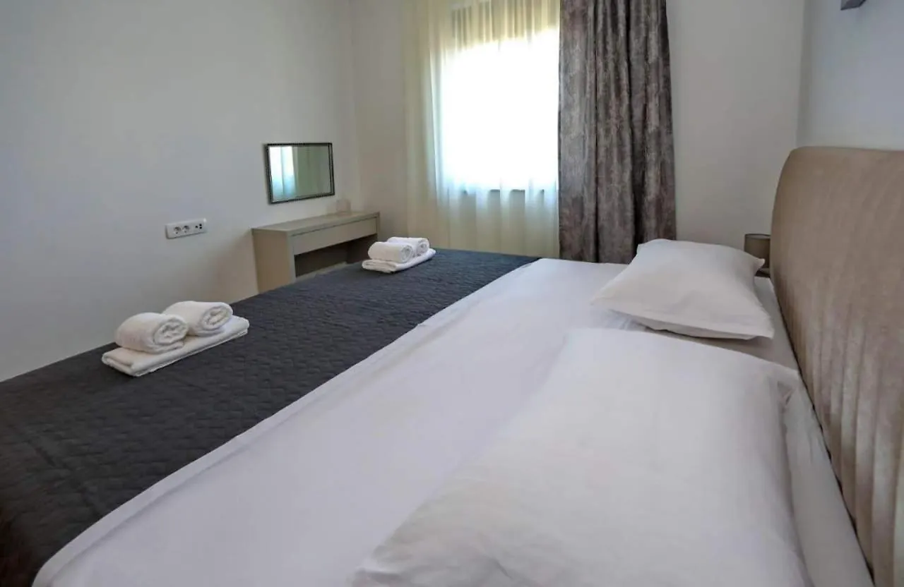 Sunny Oasis Apartment Bibinje