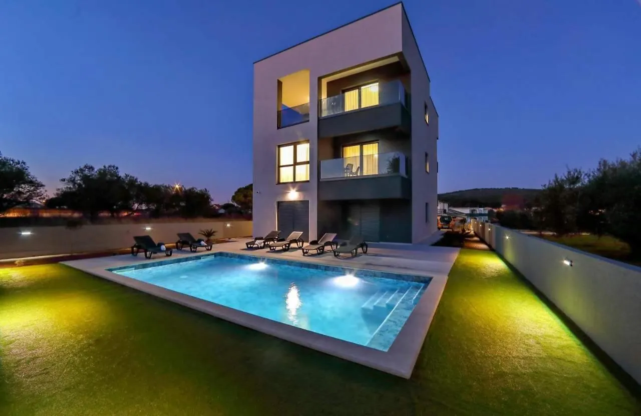 Sunny Oasis Apartment Bibinje