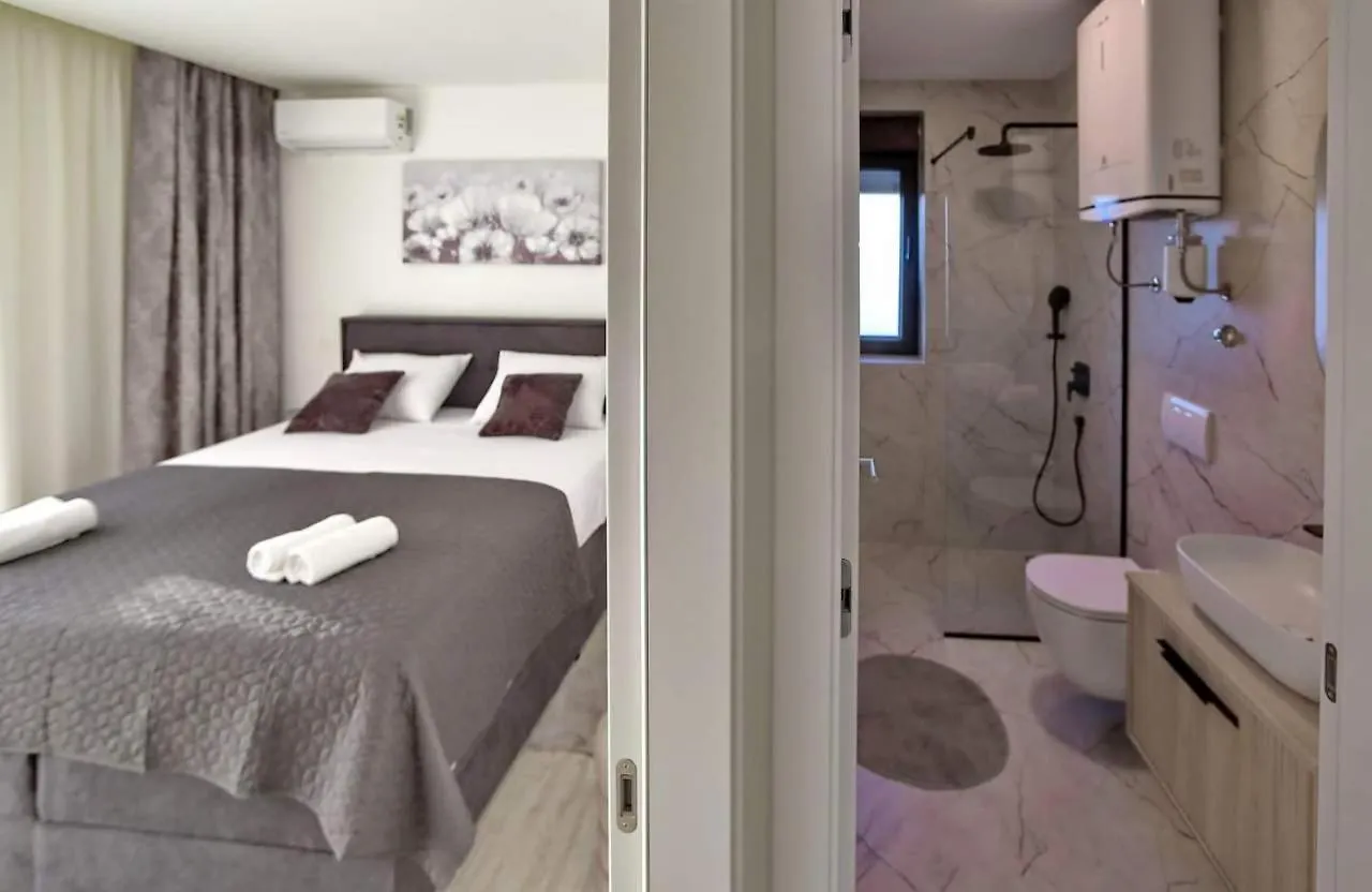 Sunny Oasis Apartment Bibinje