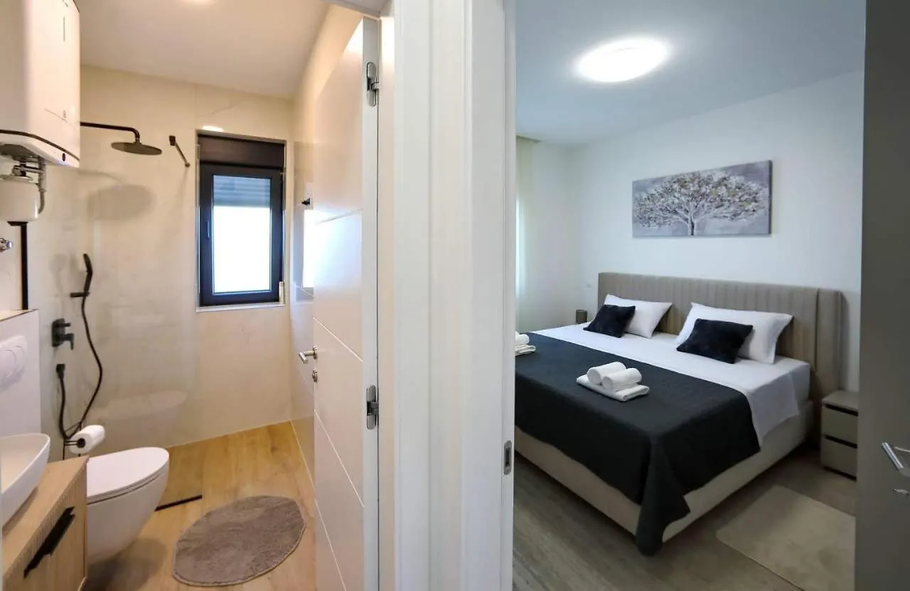 Sunny Oasis Apartment Bibinje