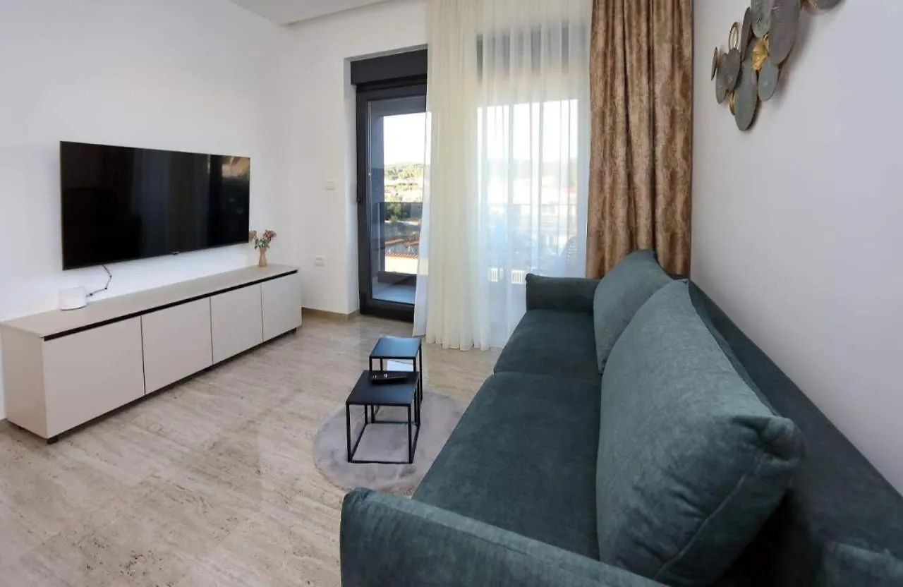 Sunny Oasis Apartment Bibinje