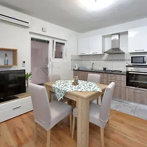  Apartman Doris