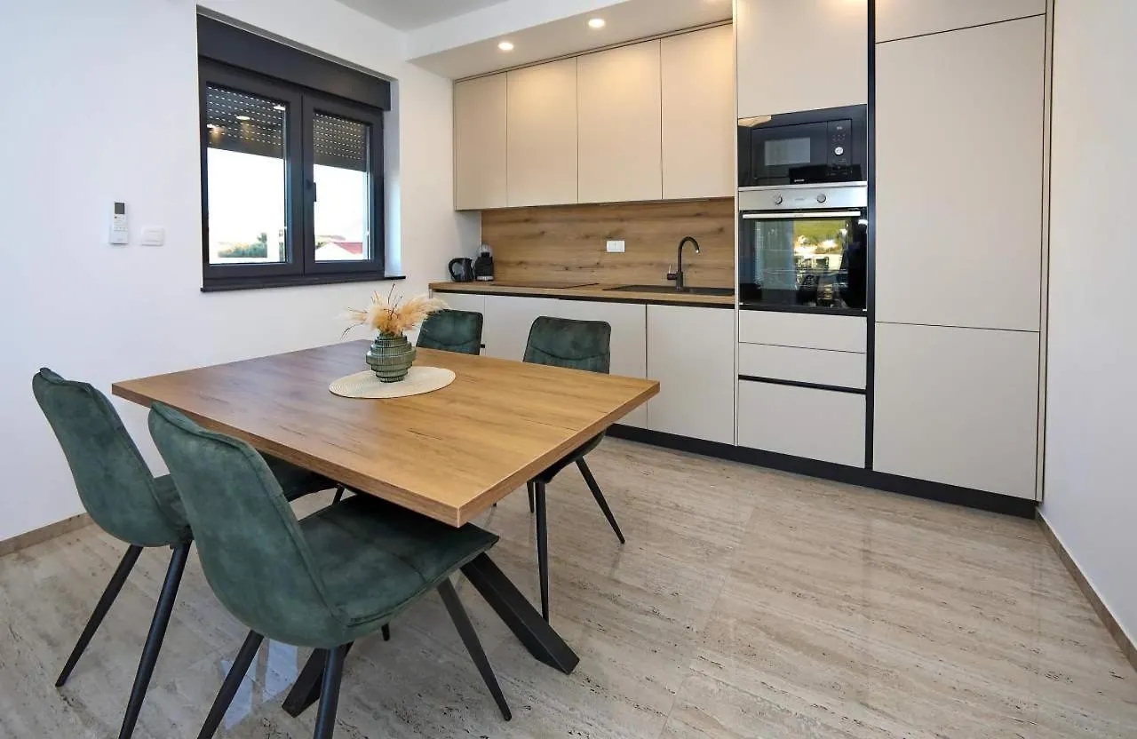 Sunny Oasis Apartman